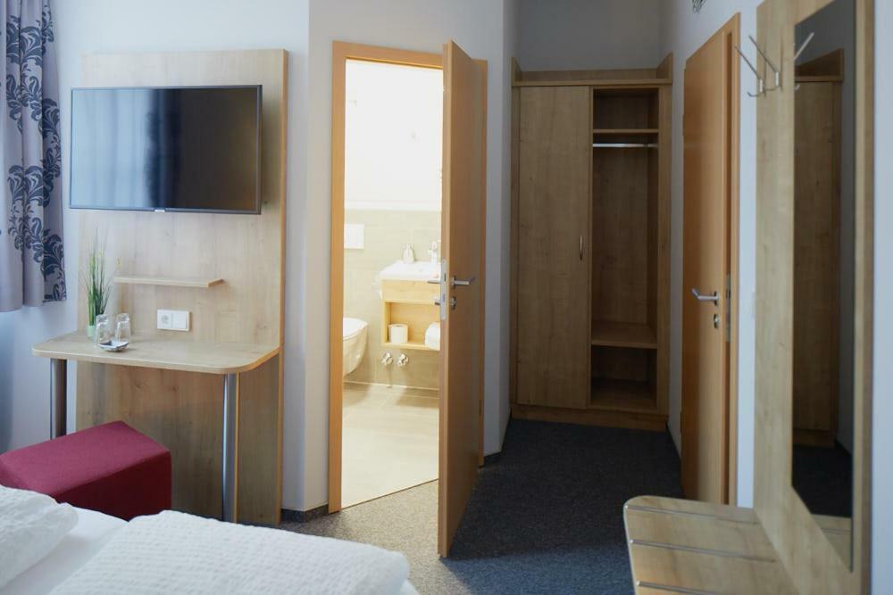Gasthof Pension Kettler Oberasbach Εξωτερικό φωτογραφία